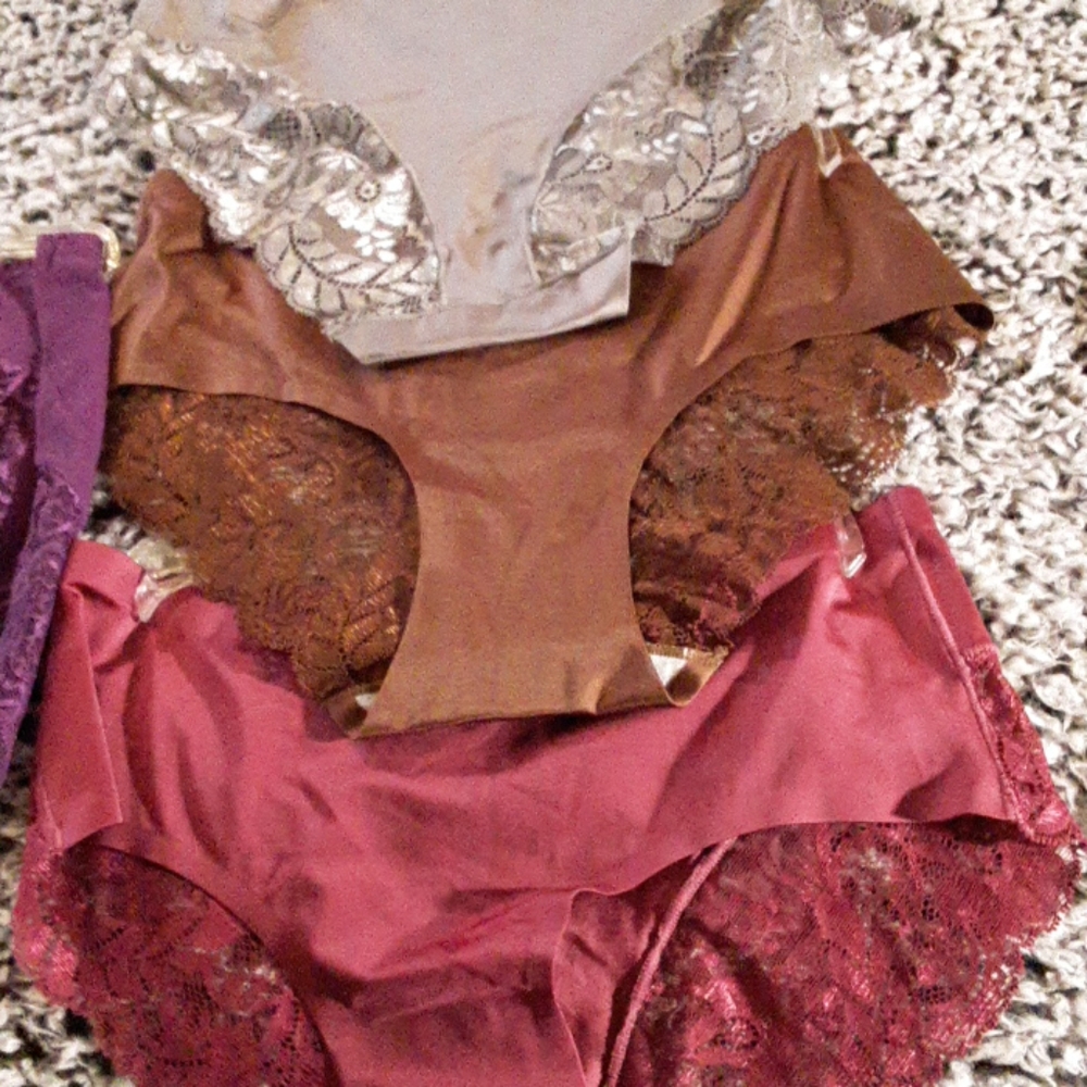 4 Panties